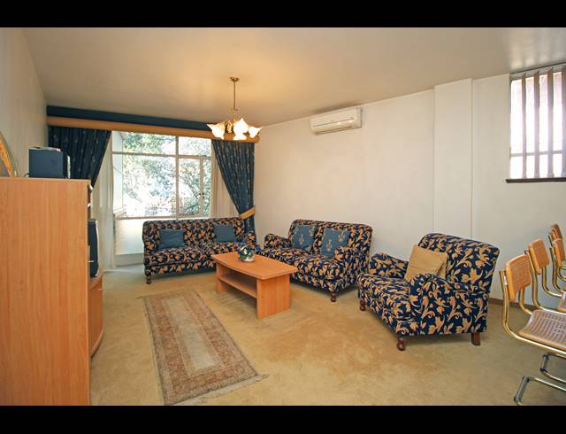 1 BEDROOM APARTMENT FOR SALE IN HOUGHTON ESTATE